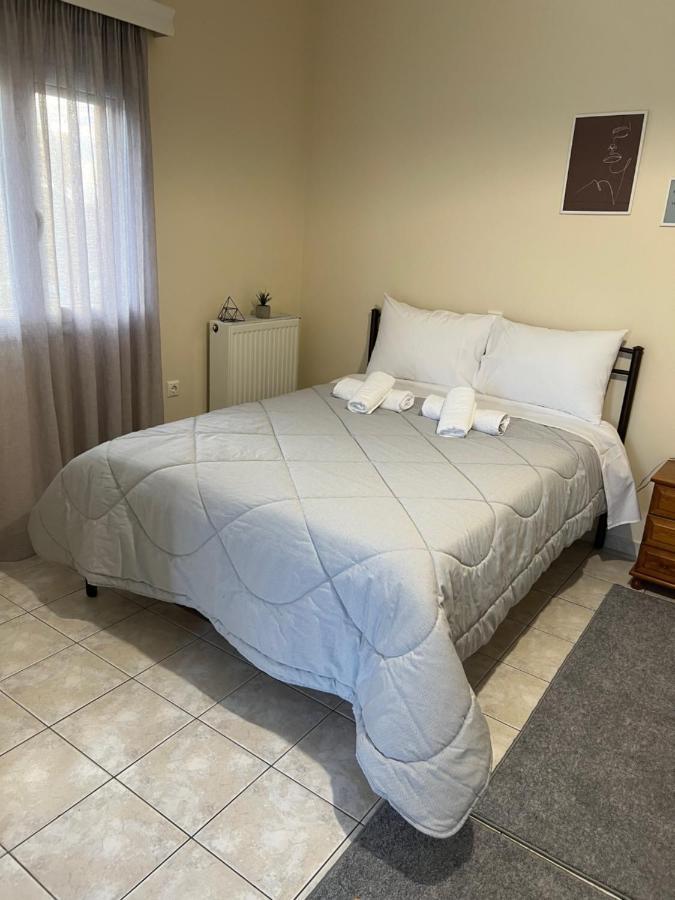 Flo'S Apartments Missolonghi ภายนอก รูปภาพ